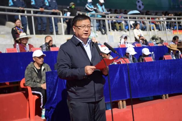 自由市场前一周湖人约詹姆斯视频被拒 因后者“没时间”&去意已决